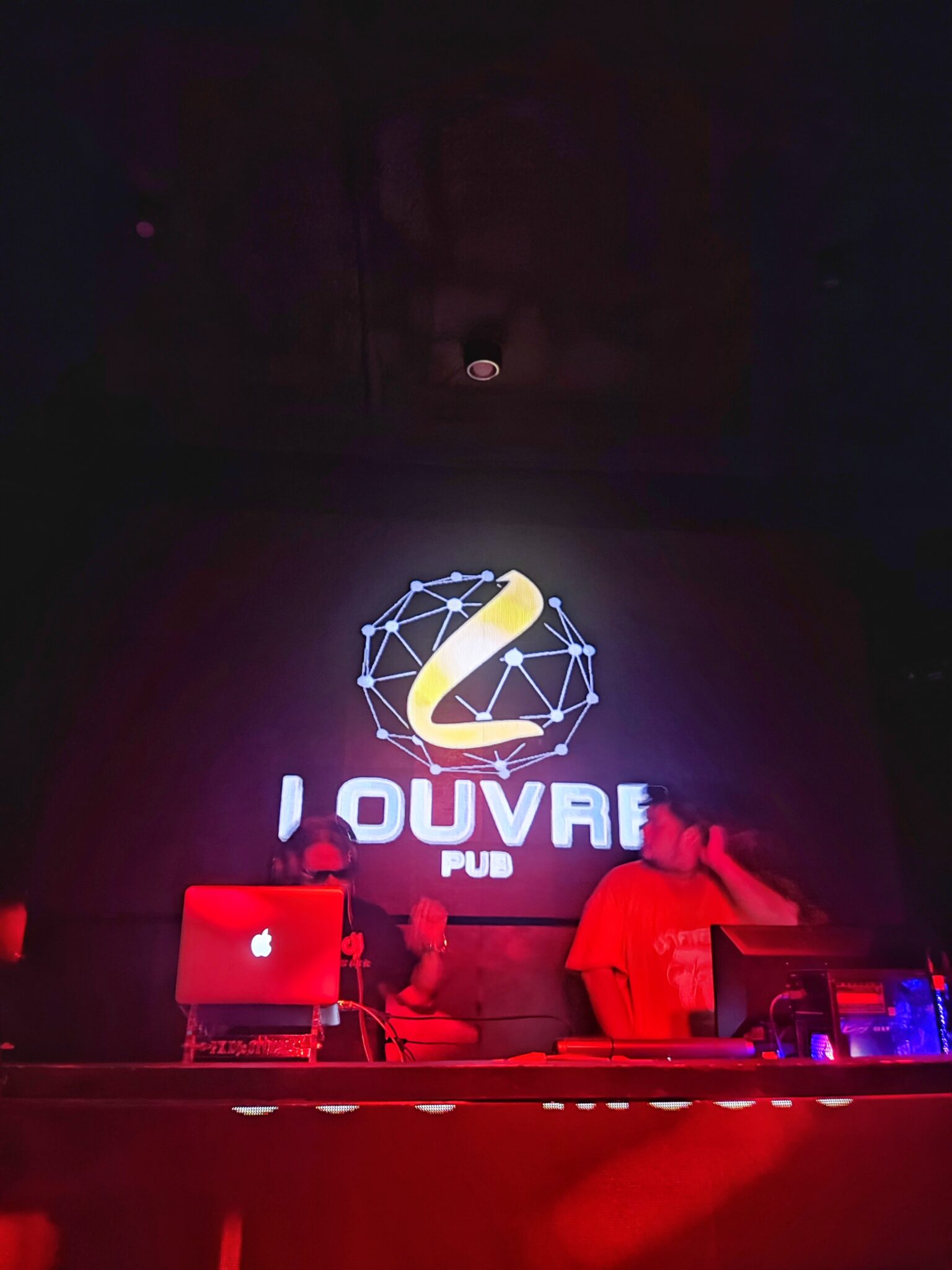 Louvre Pub